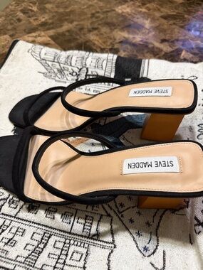 Steve Madden Black Strappy Block Heel Sandals with Tan Block Heel